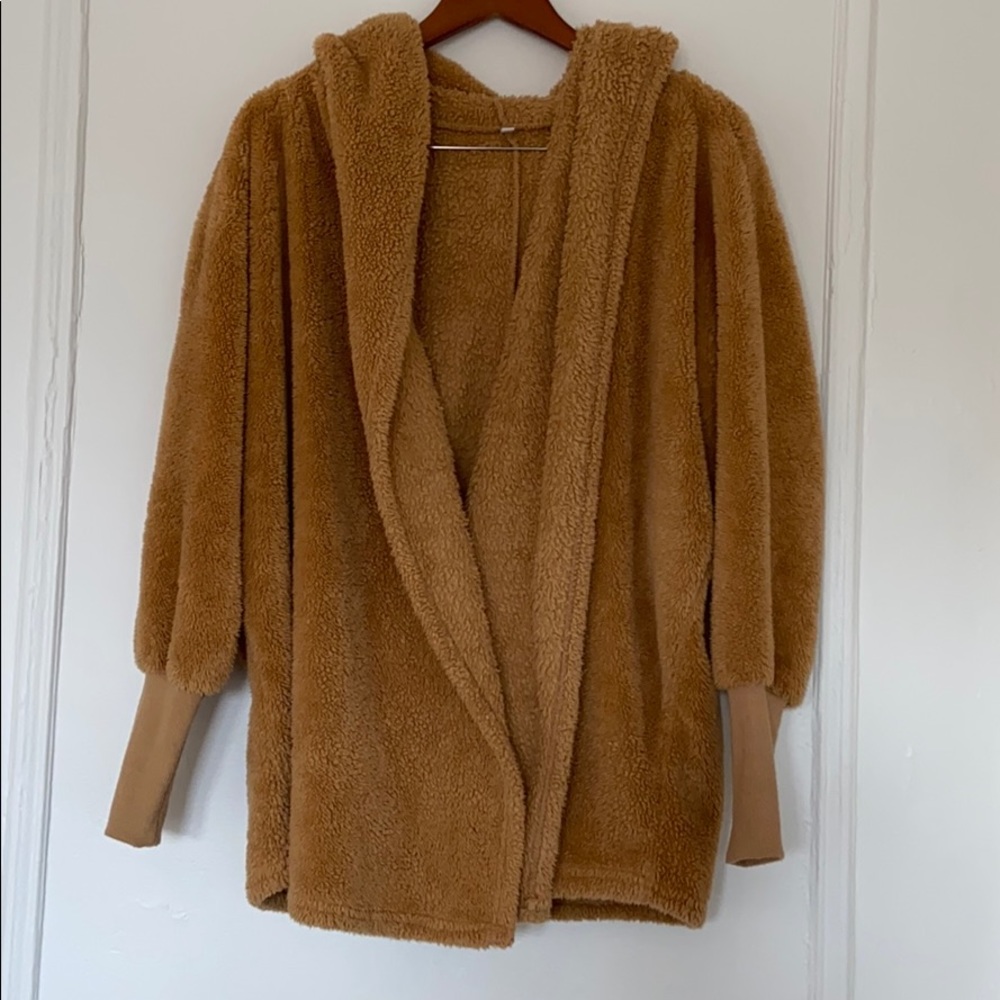 Fuzzy tan jacket medium
